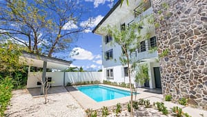 Rental In Guanacaste - Sixplex two blocks Condominium