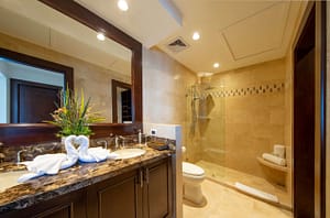 CONDO 309 BATHROOM - 360 SPLENDOR DEL PACIFICO (2)