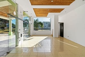 870m2 Tamarindo Commercial Center