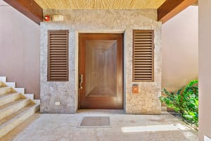 AP 8C - 31 (front door)