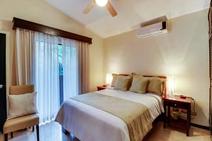 The Cove at Playa Ocotal Spacious 3-bed, 3.5-bath property just a 3-minute walk from Ocotal Beach. Features a flexible lock-off layout, modern amenities, and a pool. Priced at $349,000.