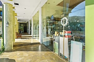 870m2 Tamarindo Commercial Center