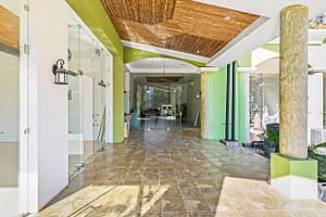 870m2 Tamarindo Commercial Center
