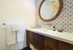 Elegant modern bathroom with sleek finishes at 9 Calle La Ronda, Las Catalinas