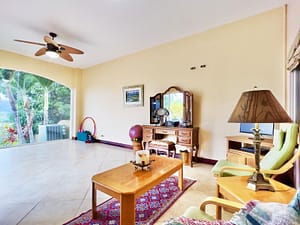 Cariari Gem: Luxurious Home with View & Pool for Sale - luxurious home with pool