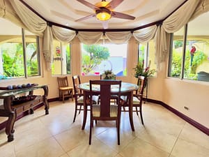 Cariari Gem: Luxurious Home with View & Pool for Sale - luxurious home with pool