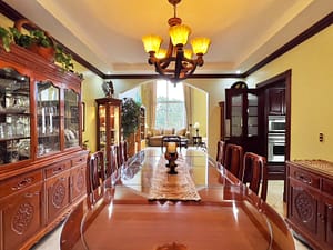 Cariari Gem: Luxurious Home with View & Pool for Sale - luxurious home with pool