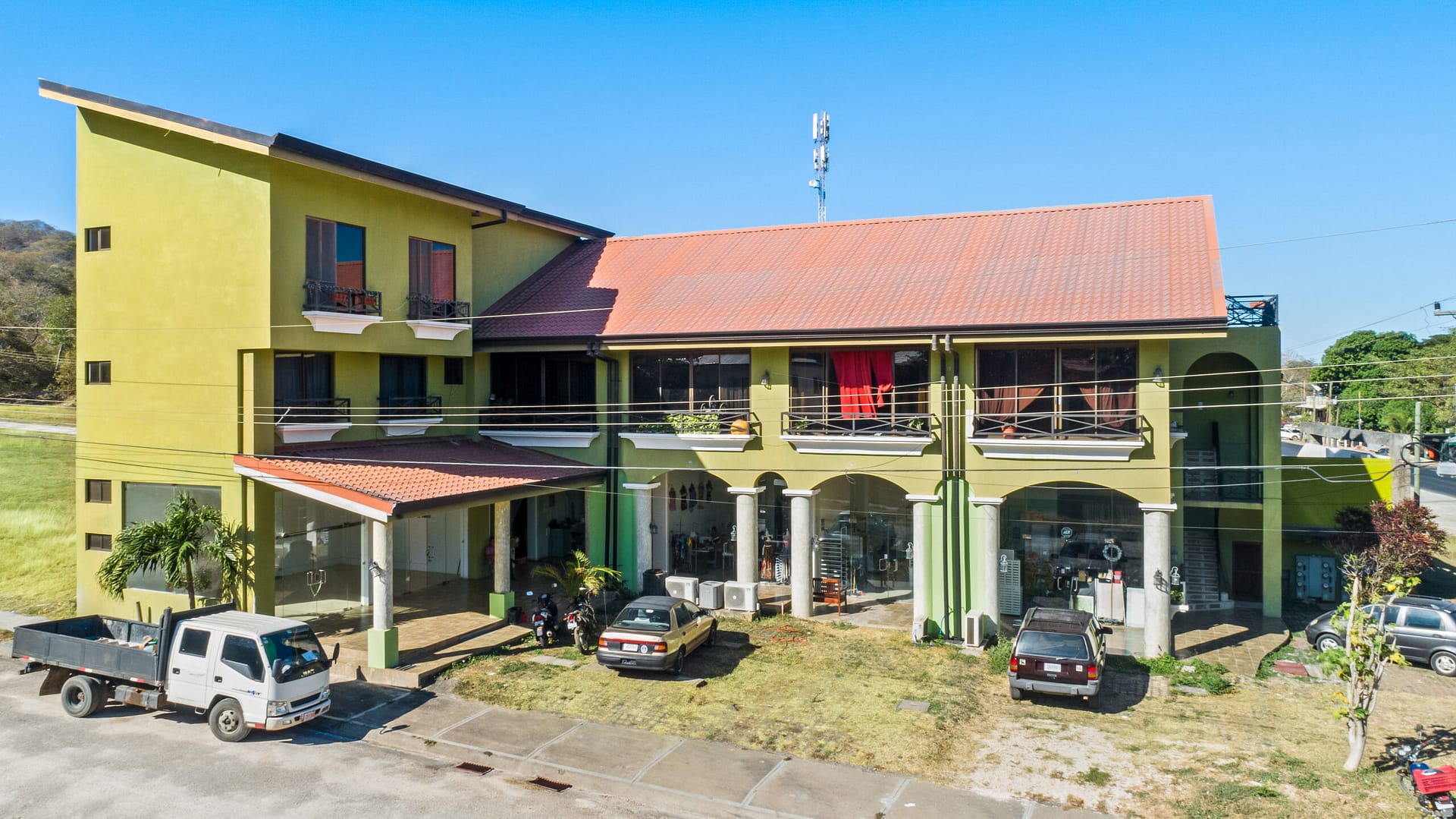870m2 Tamarindo Commercial Center