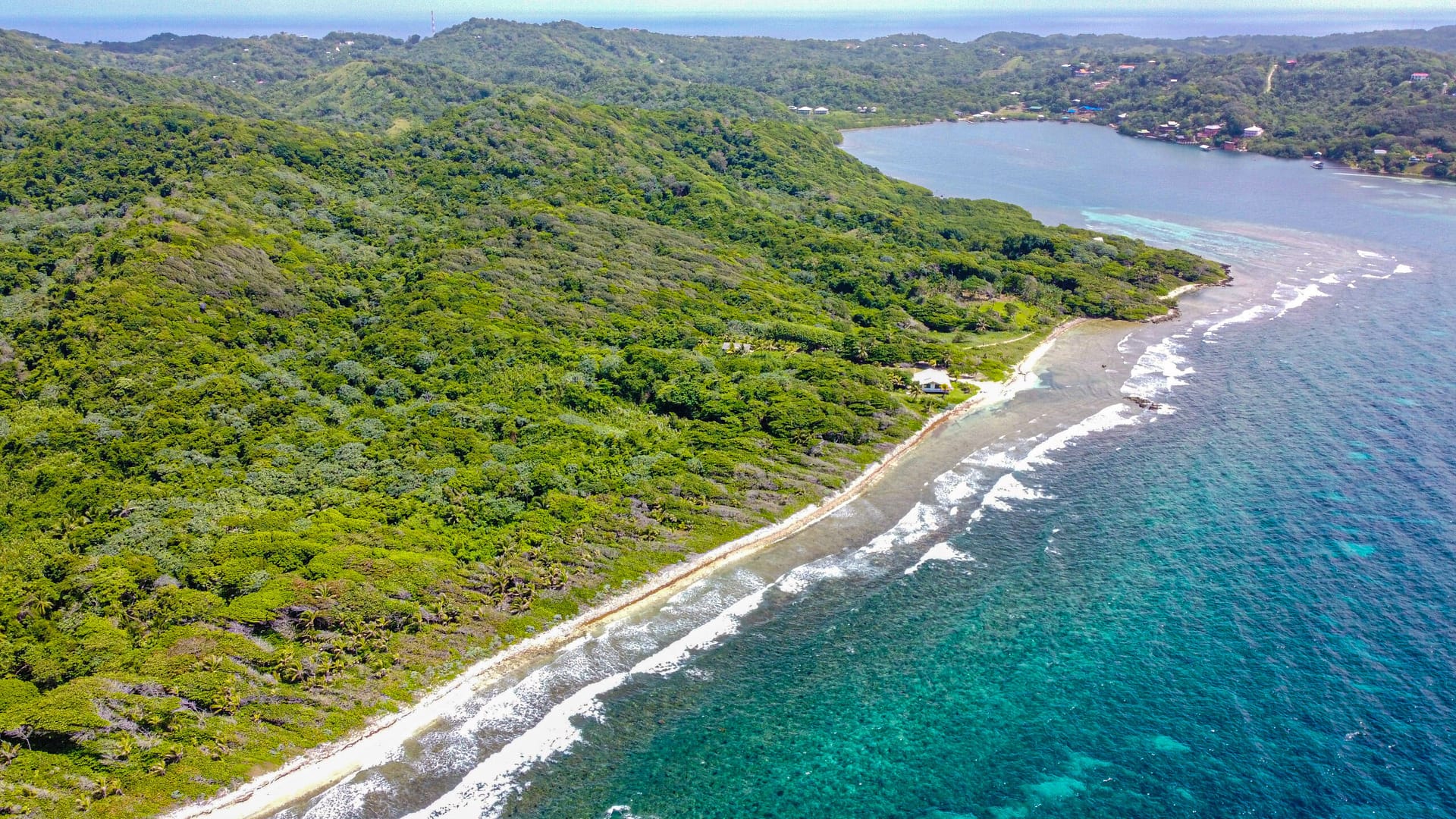 Blue Moon Ocean Front Community Roatan, View 3