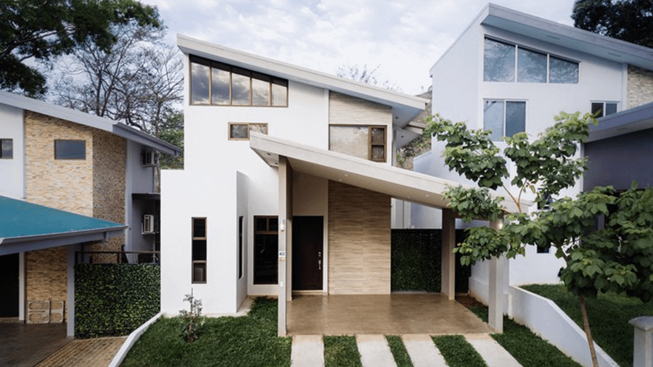 Casa Orquidea: Gorgeous Two Story House